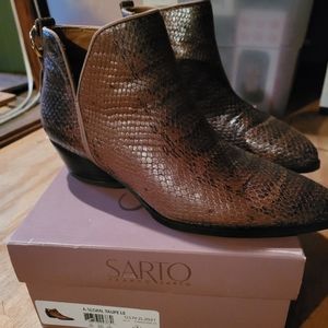 Franco Sarto Sloan booties size 6.5